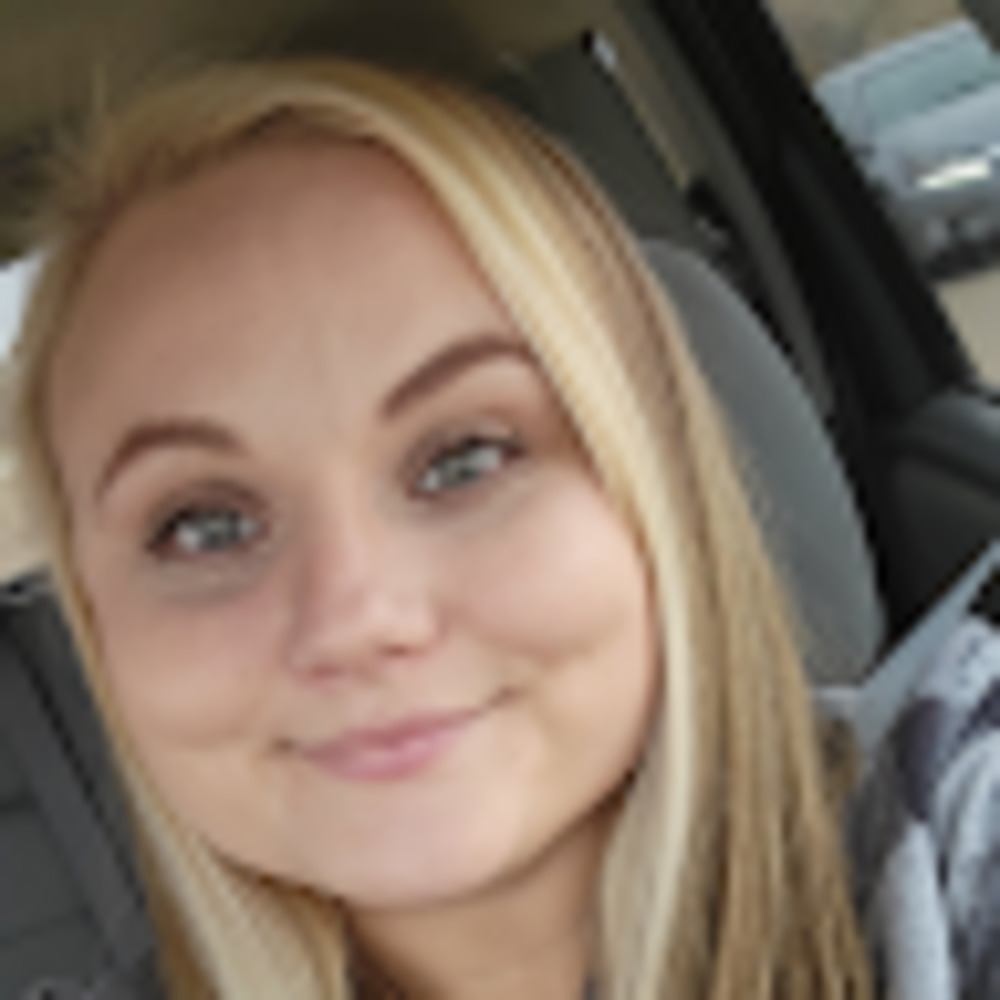 Meet your Posher, Eva